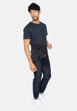 Eastpak BUDDY/CORE COLORS - Umhängetasche - Black Denim 12 Eastpak BUDDY/CORE COLORS - Umhängetasche - Black Denim -Eastpak 371f51fddf014b73be588f8bfc8fb0af 1