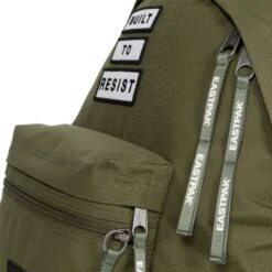 Eastpak Padded Zippl'r Bold Badge 7 Eastpak Padded Zippl'r Bold Badge -Eastpak EASTPAK Rucksack Padded Zippl r Bold Badge 216356 2
